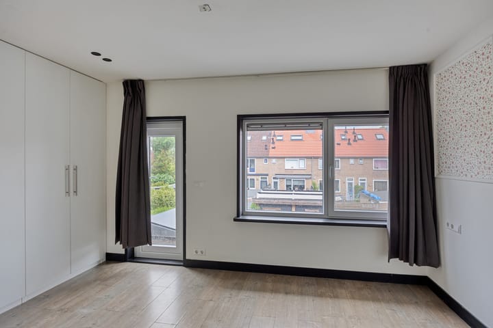 Tussenwoning te koop: Heer Frederikstraat 7, Ijsselstein