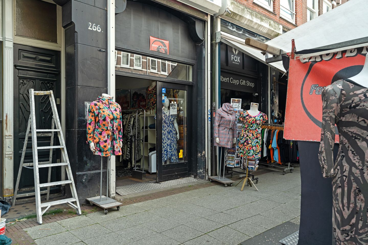 View photo 2 of Albert Cuypstraat 266-H