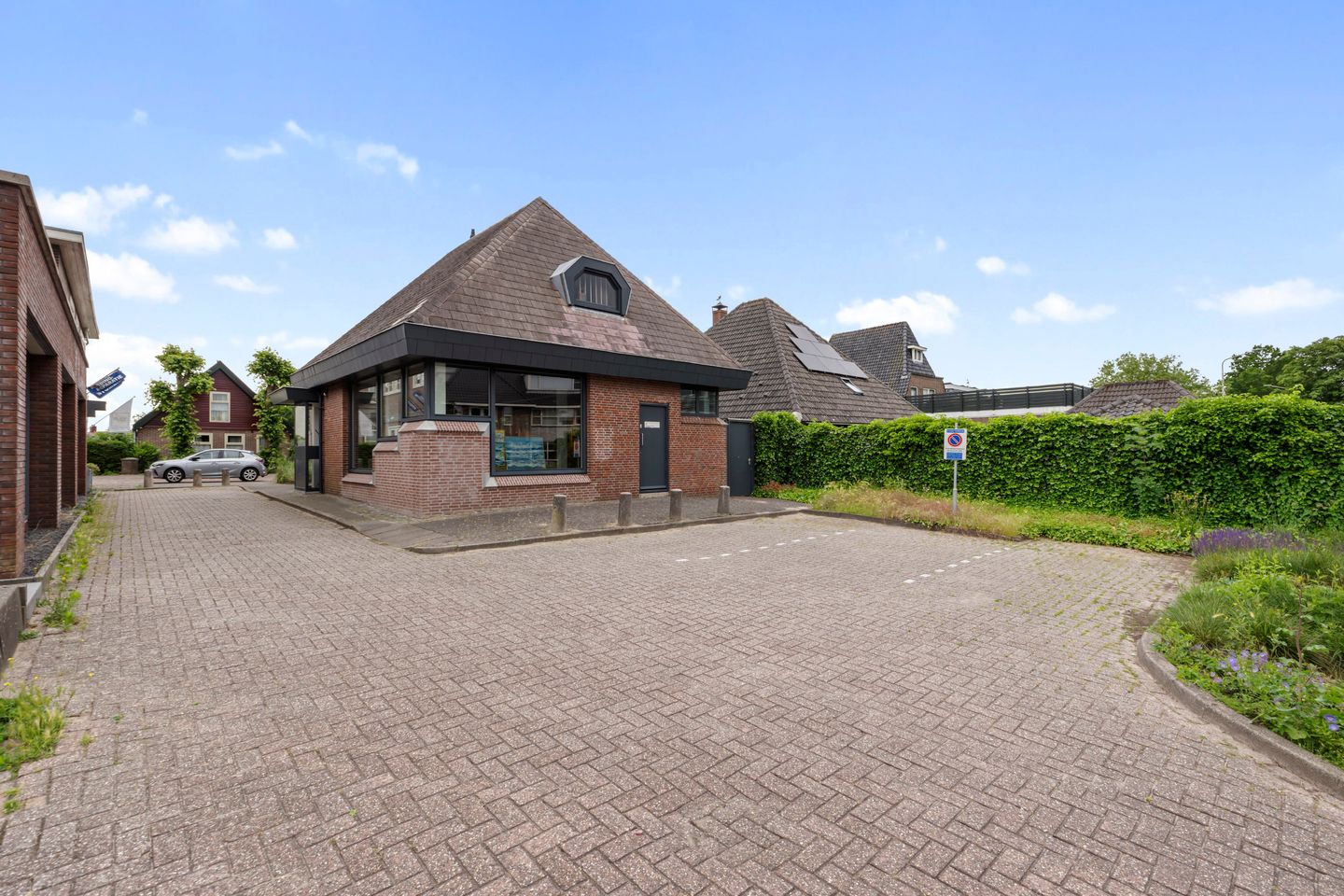 View photo 4 of Dorpsstraat 625