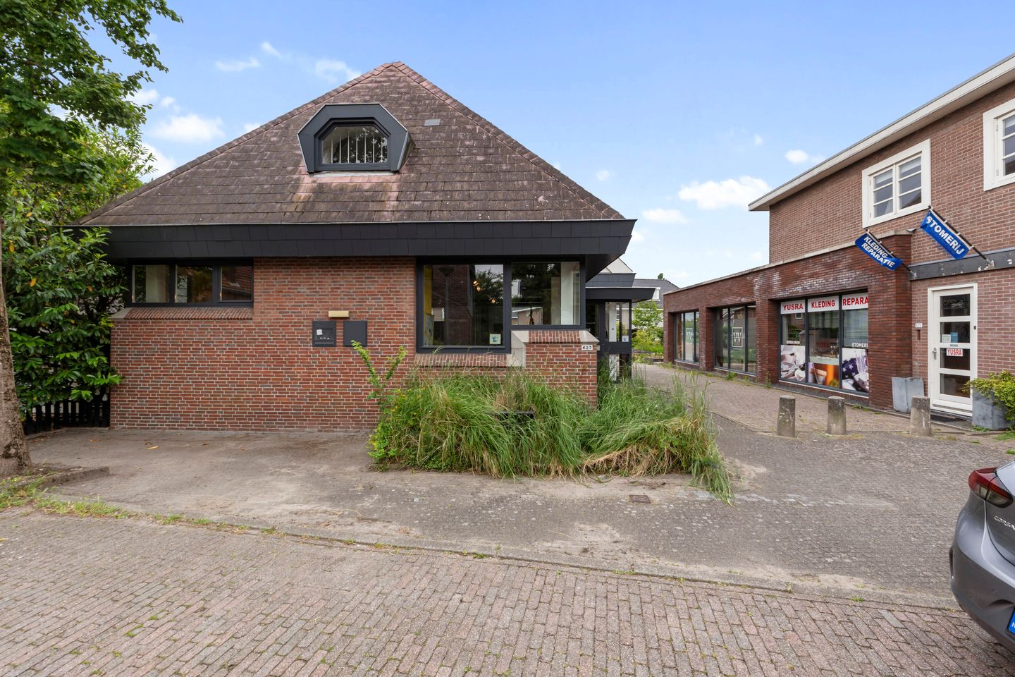 View photo 3 of Dorpsstraat 625