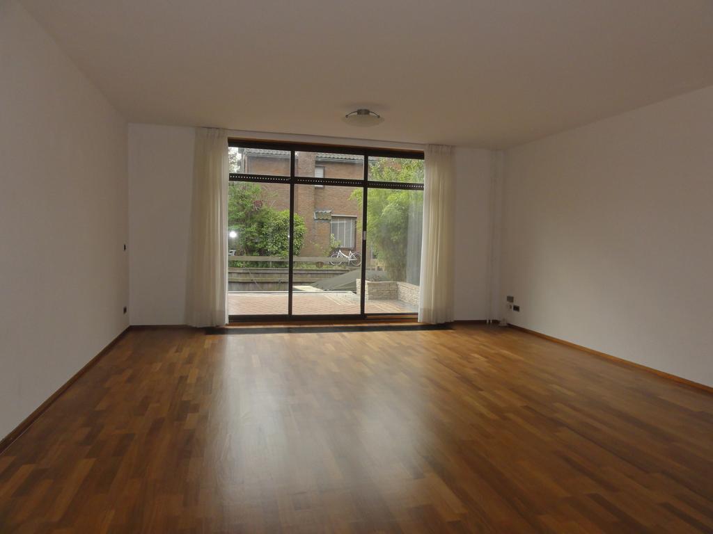 Foto 5 van Domela Nieuwenhuislaan 5