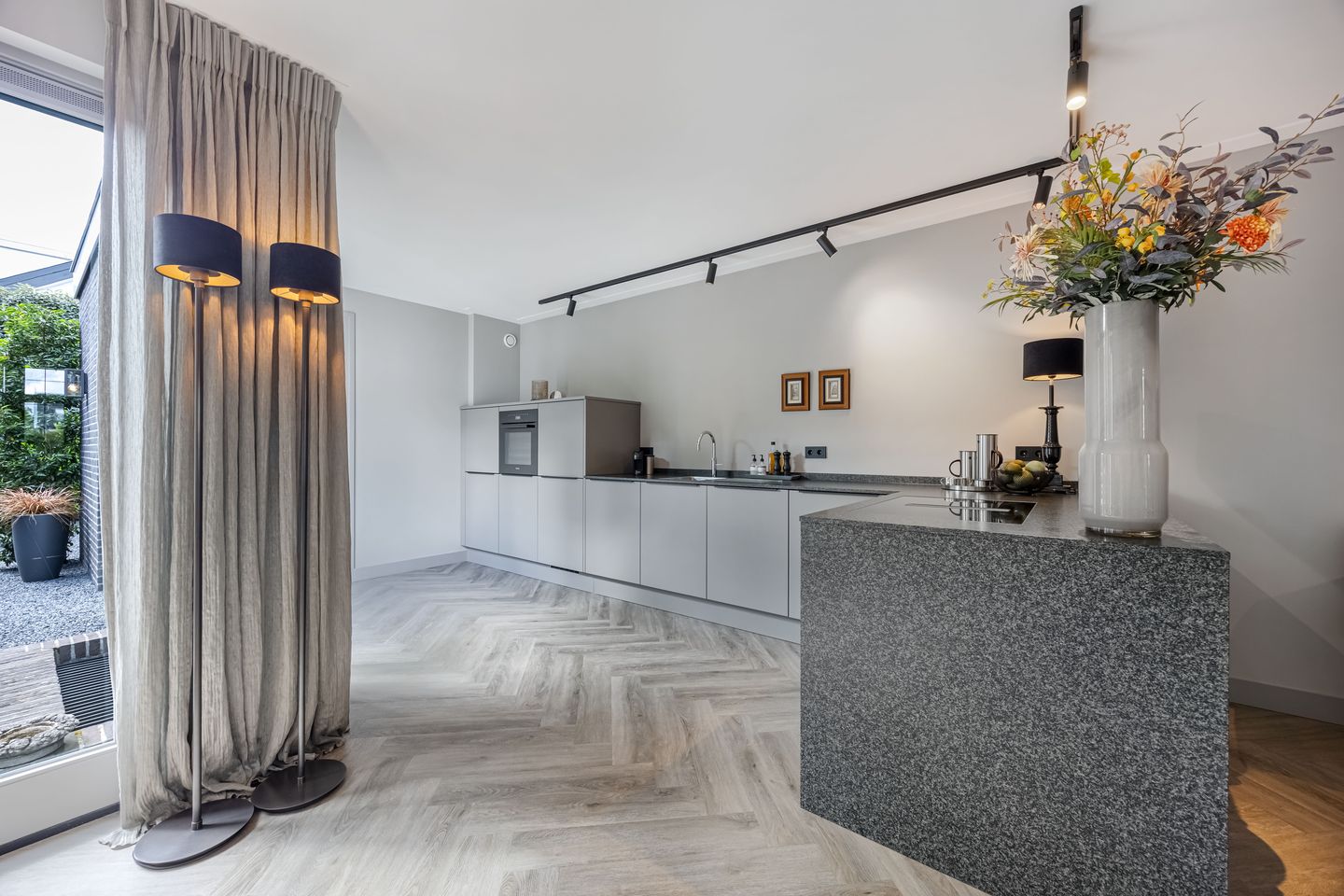 Photo 10 of Havenstraat 33
