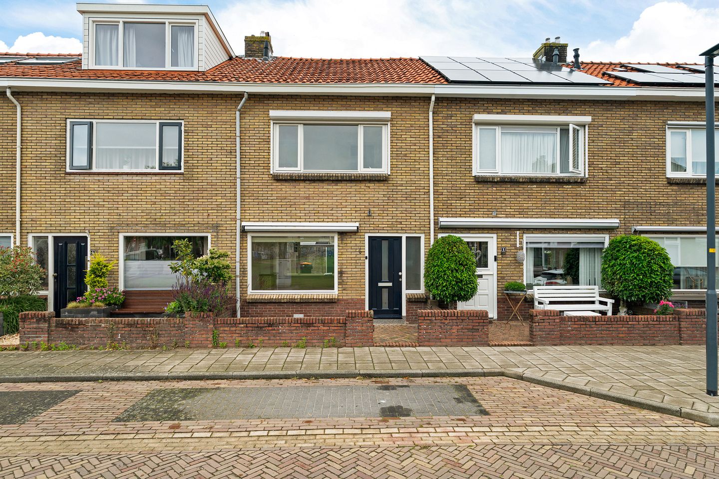 Foto 1 van L. Huismanstraat 6