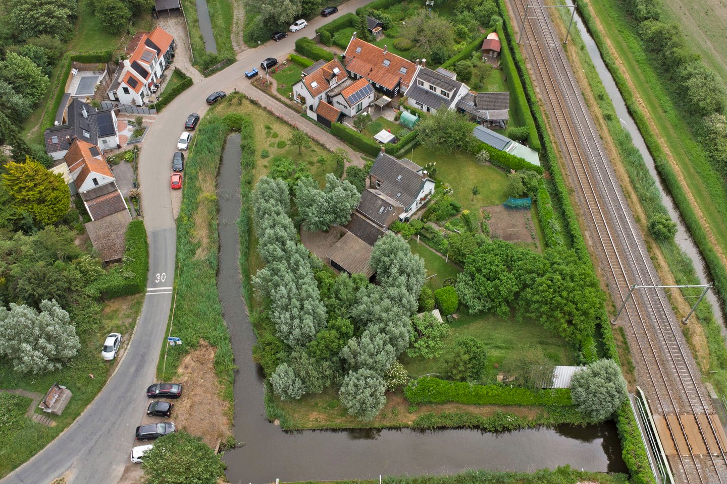 Photo 50 of Arendstraat 18