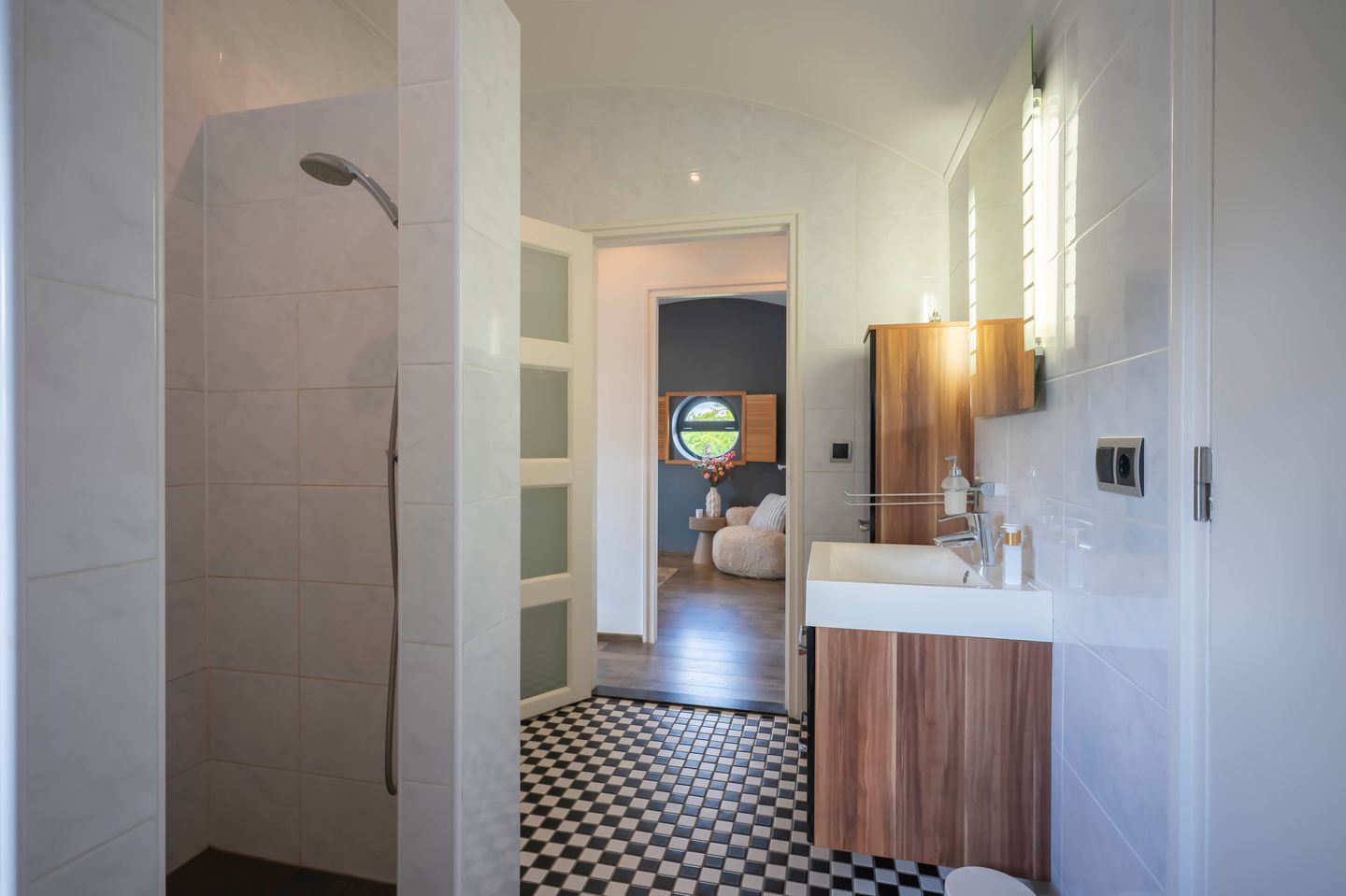 Photo 29 of Petrus Dorrstraat 6