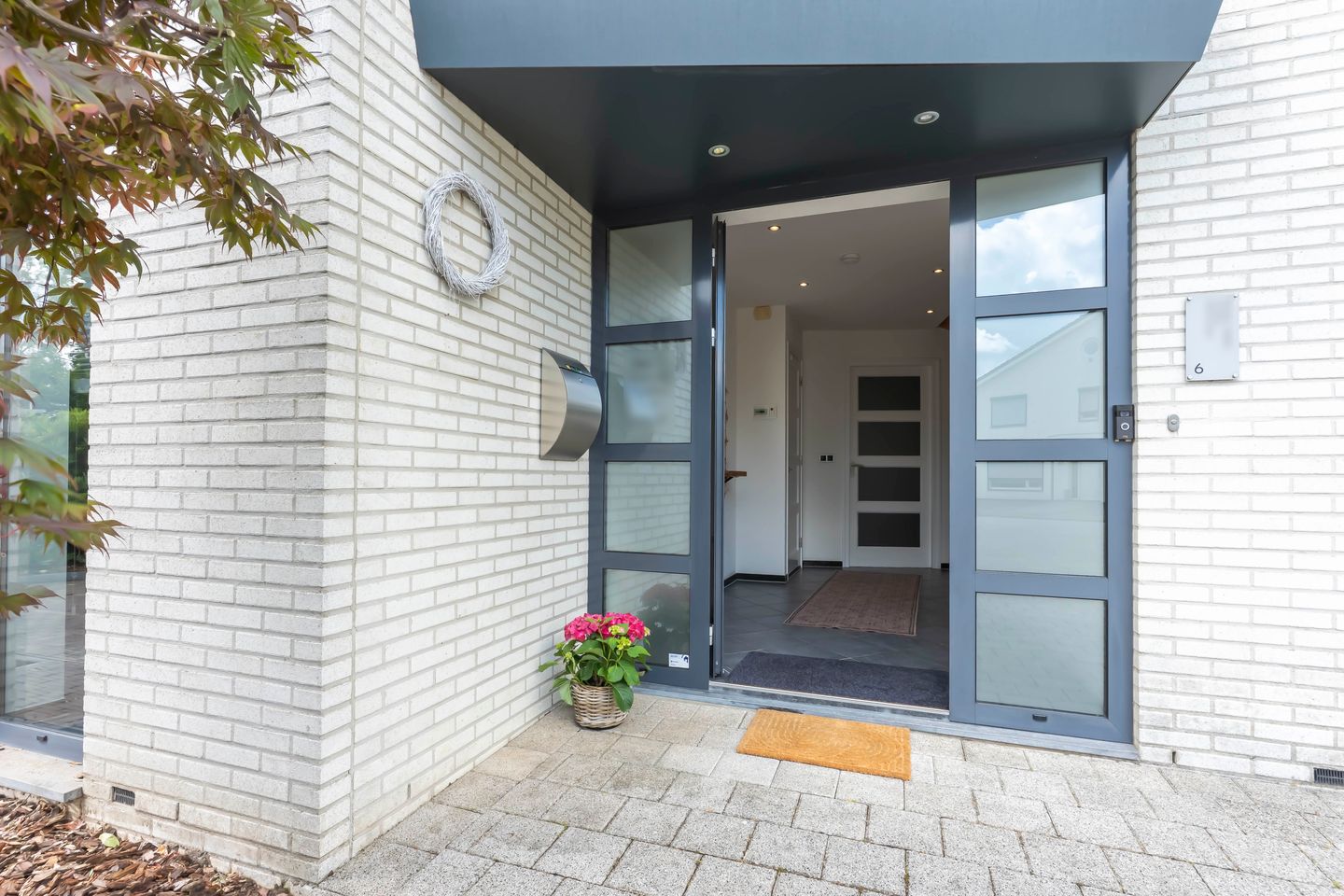 Photo 4 of Petrus Dorrstraat 6