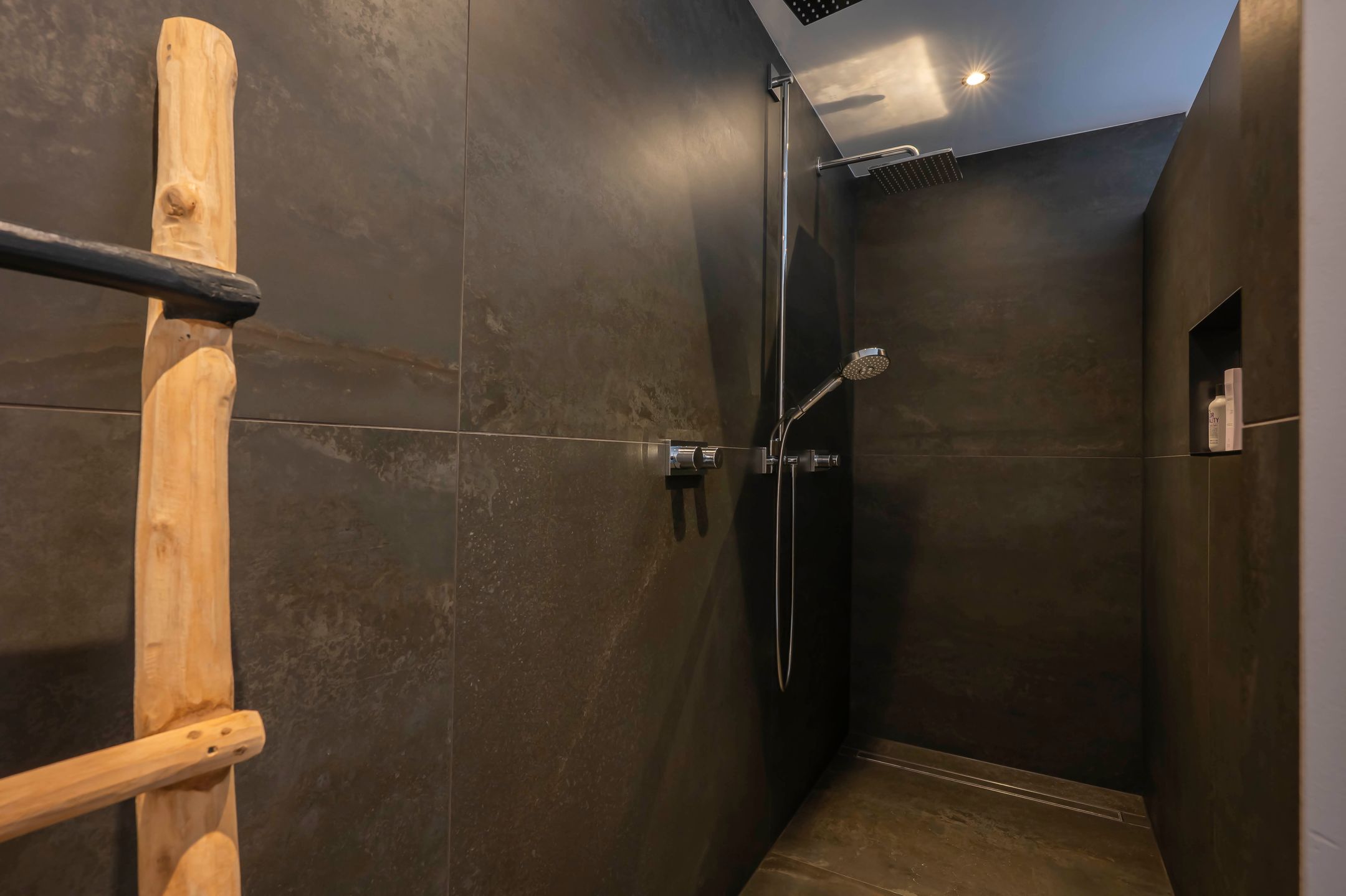 Photo 24 of Petrus Dorrstraat 6