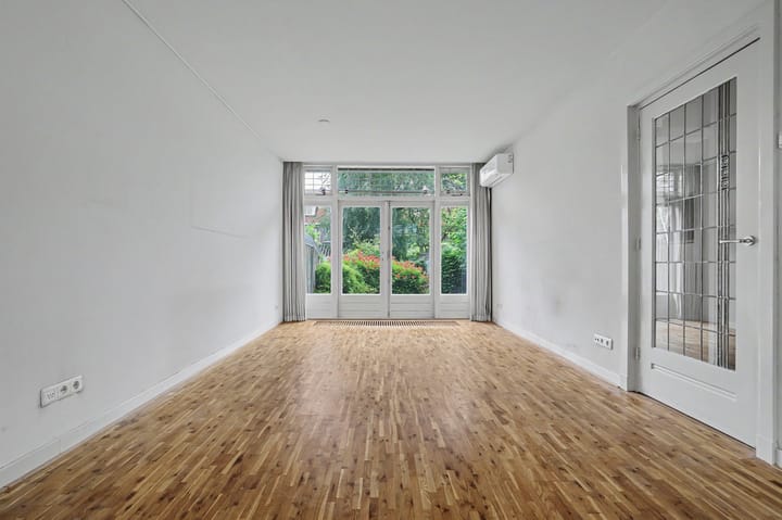 Foto 4 van Van Baerlestraat 22