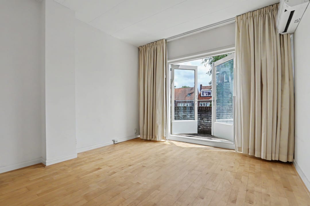 Foto 7 van Van Baerlestraat 22
