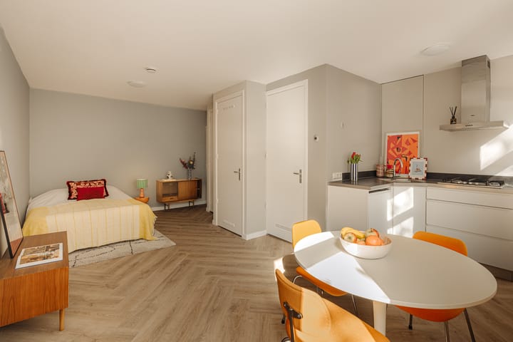 Photo 2 of Eerste Van der Helststraat 54-C1