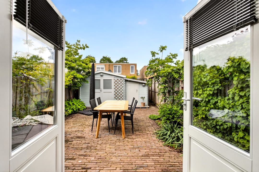 Photo 11 of Tegenhouderstraat 10