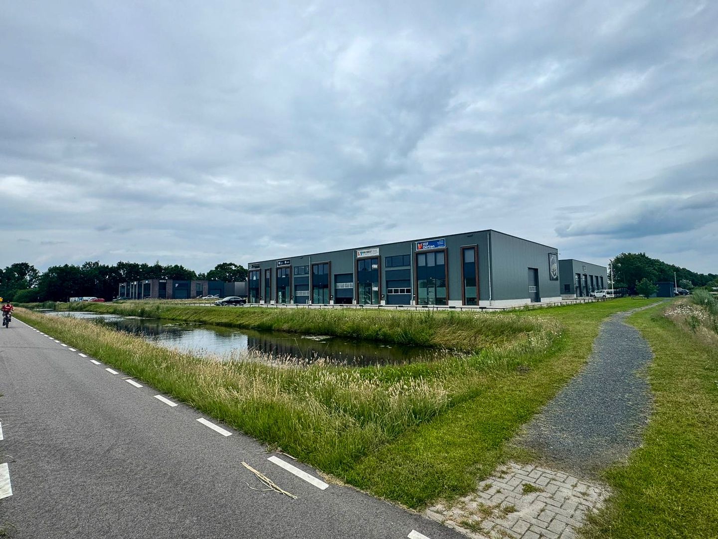 Bekijk foto 2 van Bouwstraat 21-4