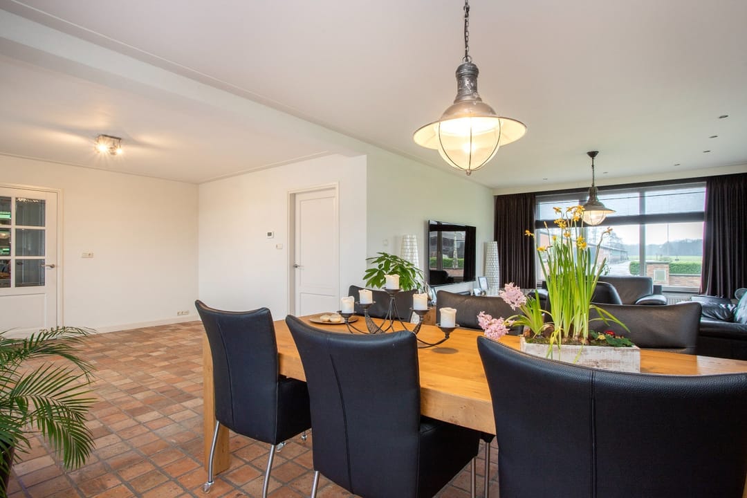 Foto 16 van Heistraat 10