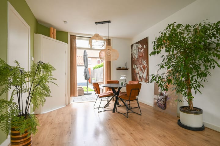 Tussenwoning te koop: Saturnusstraat 15, Hilversum