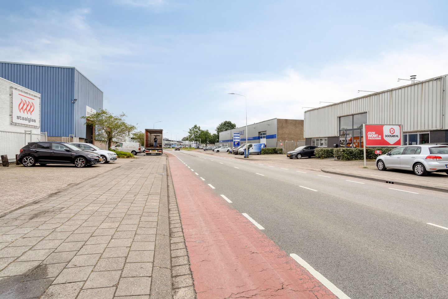 Bekijk foto 2 van Terheijdenseweg 463