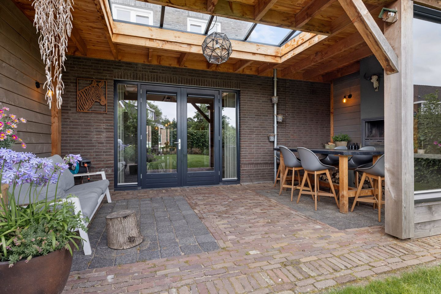 Photo 35 of Meester de Weertstraat 24-A