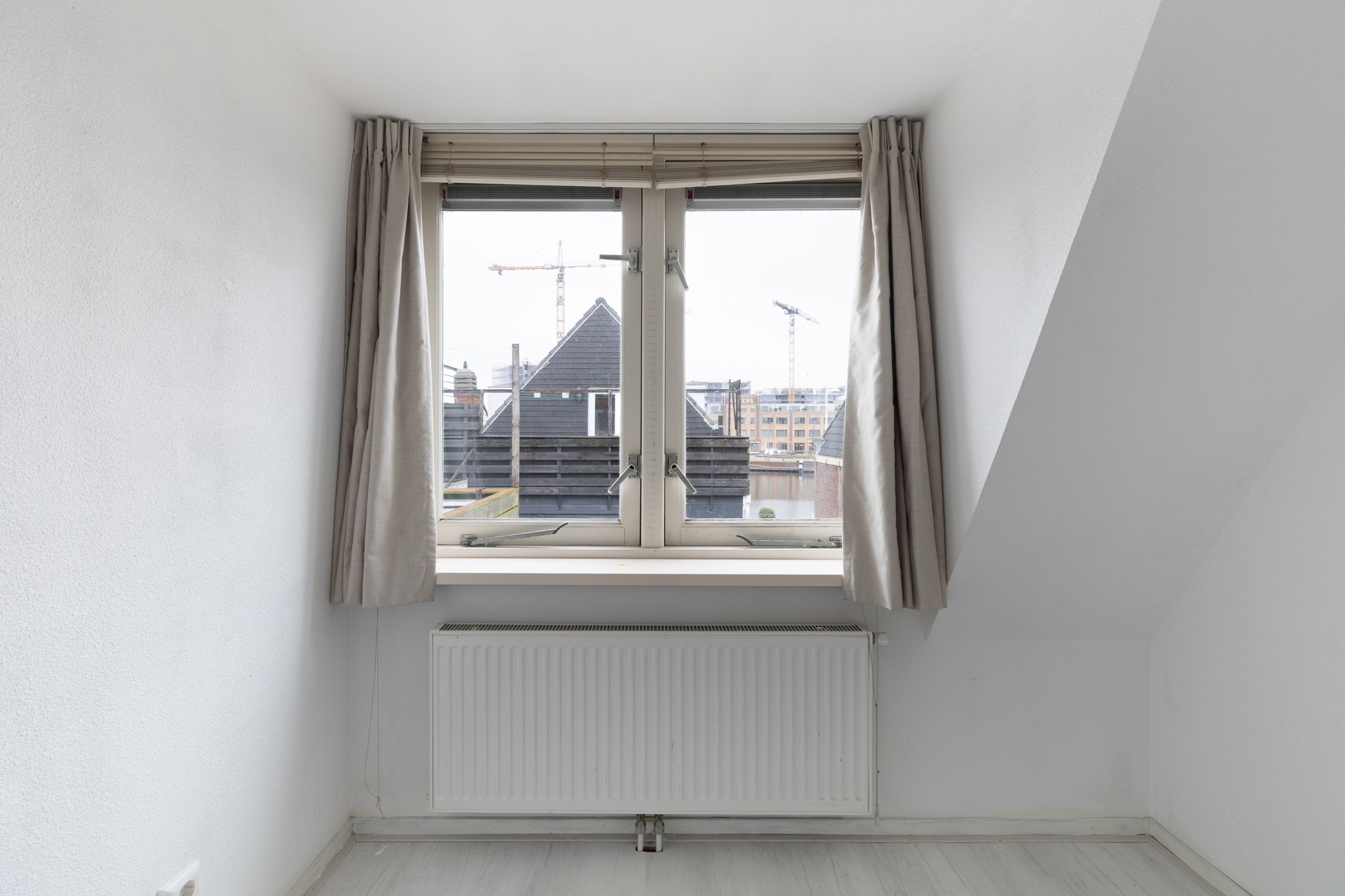 Photo 18 of Koningsweg 72-B