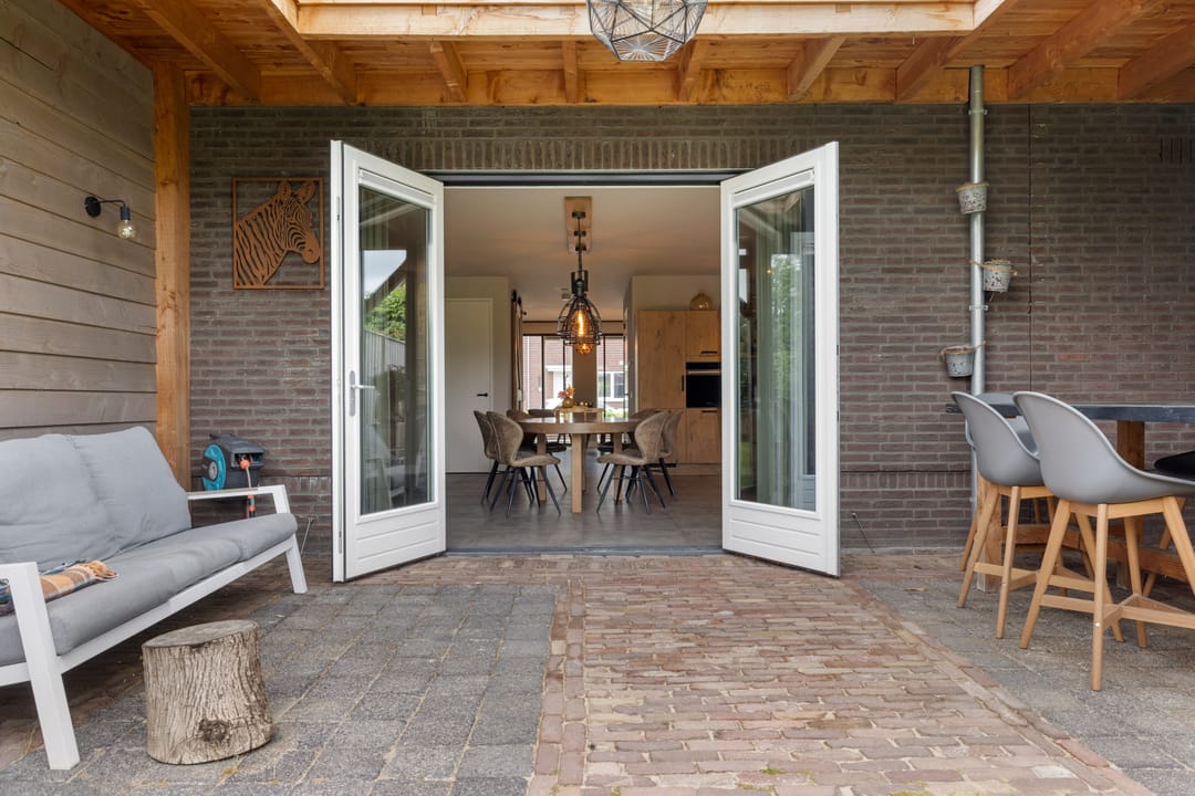 Photo 32 of Meester de Weertstraat 24-A