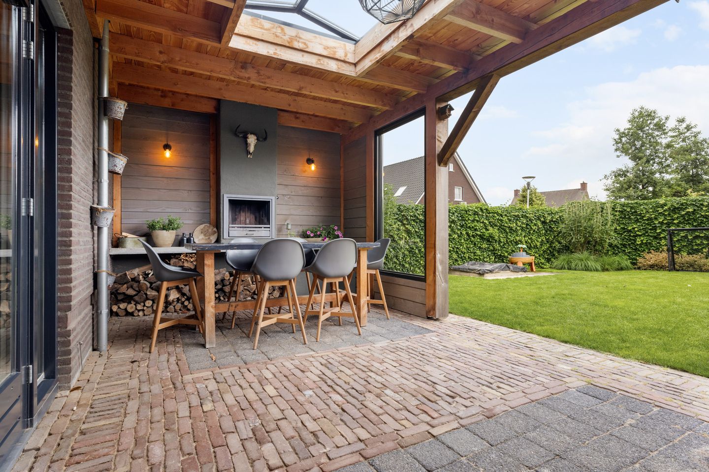 Photo 34 of Meester de Weertstraat 24-A