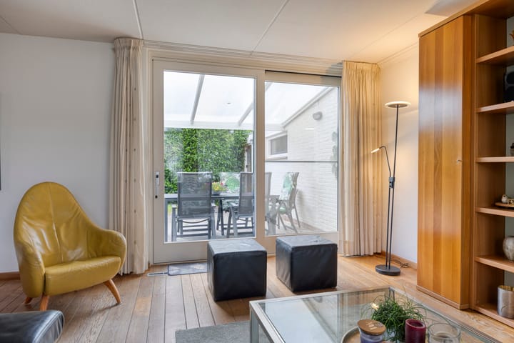 Vrijstaande woning te koop: Eglantierhof 34, Roermond