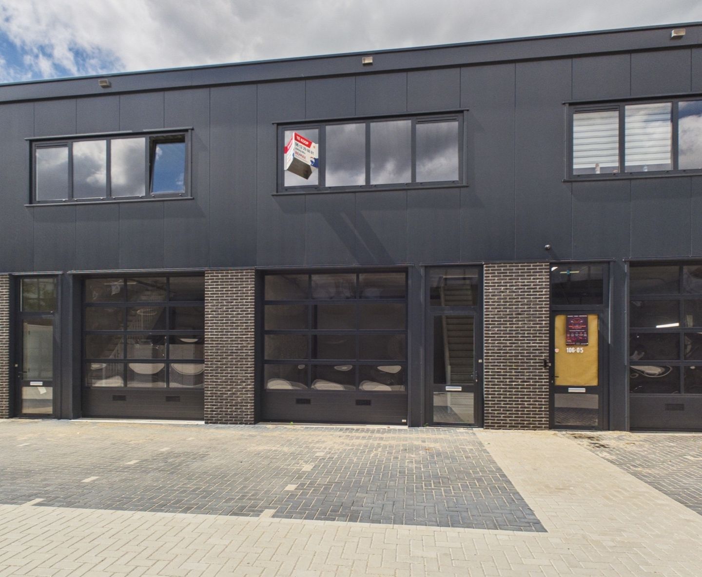 Bekijk foto 1 van Laurent Janssensstraat 106-04