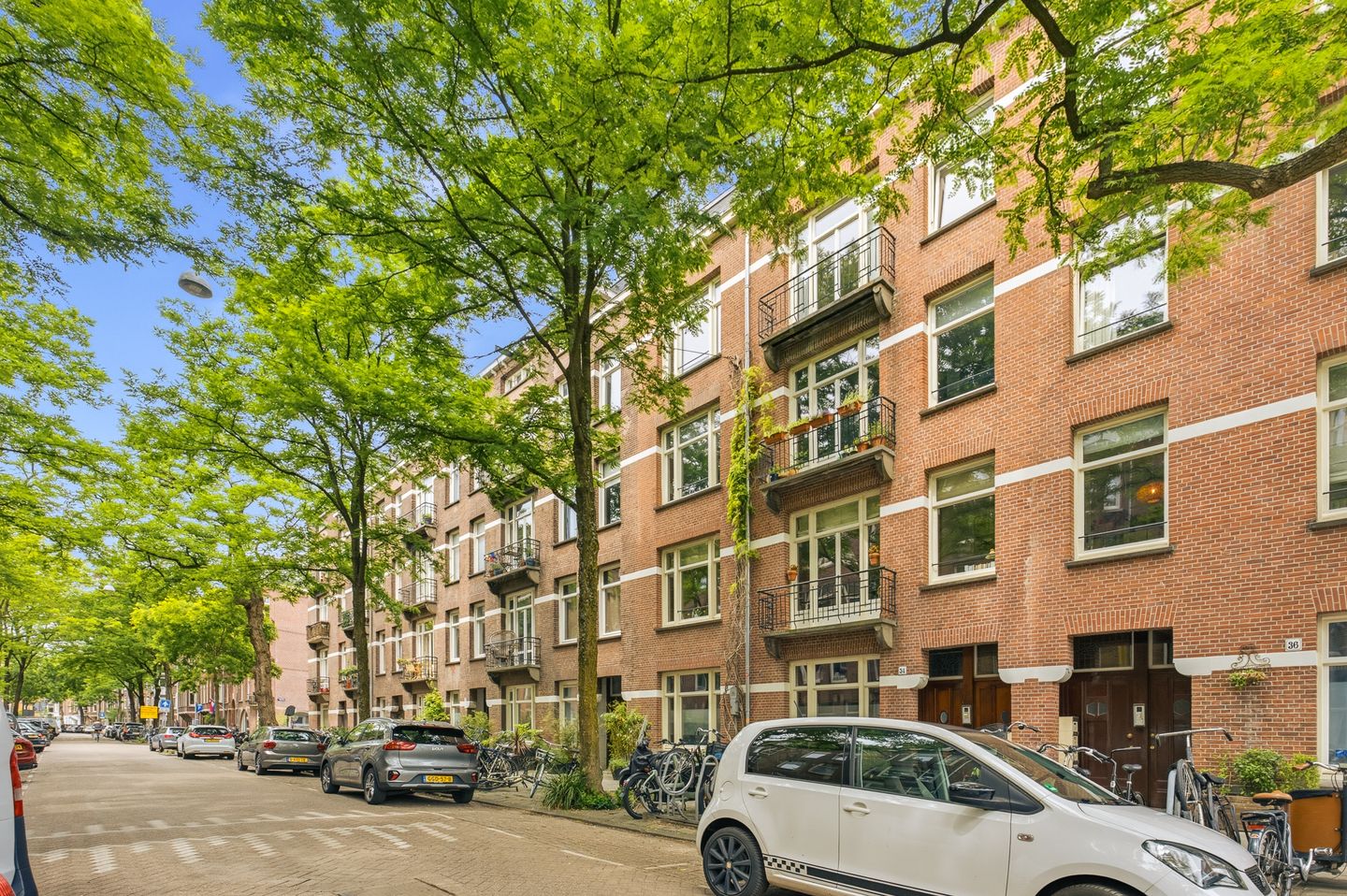 Foto 25 van Maarten Harpertszoon Trompstraat 34-1