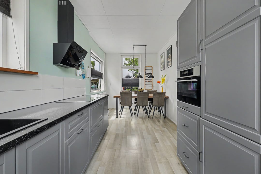 Photo 11 of Burgemeester P Wissestraat 18