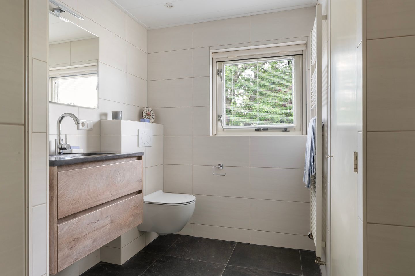 Photo 19 of Libellestraat 34