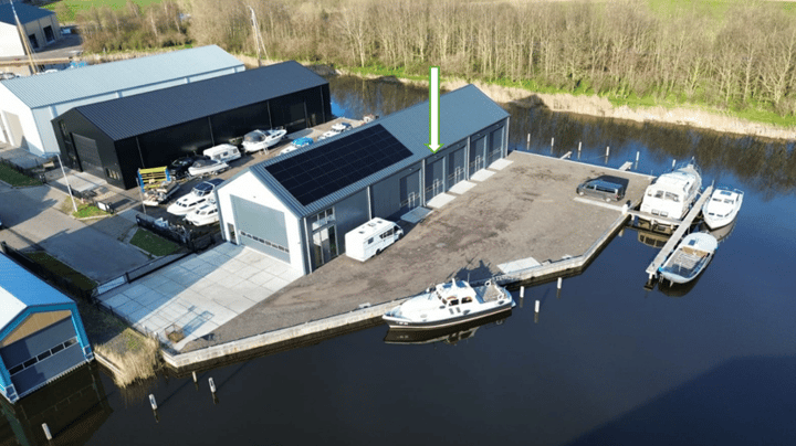 Dobbe 17-a, Grou