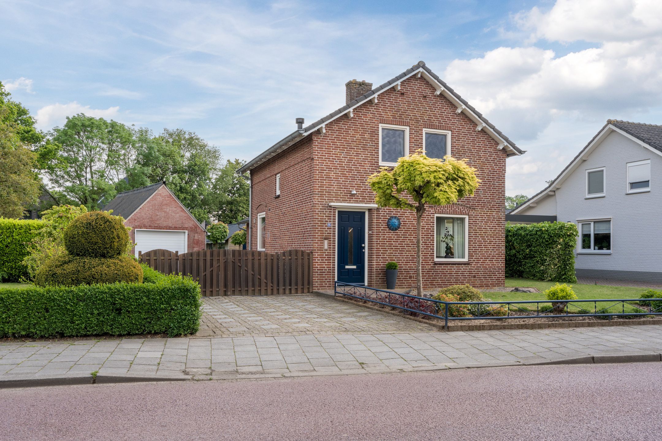 Burg Thijssenstraat 25 