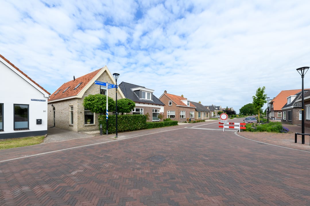 Photo 37 of Steenwijkerweg 28