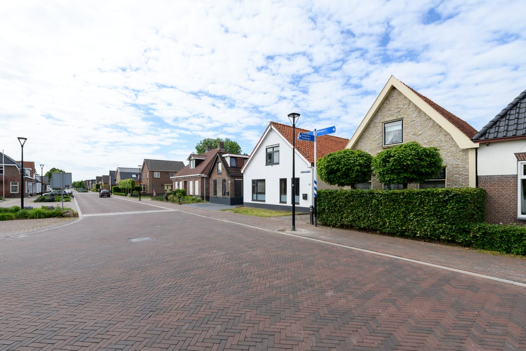 Photo 2 of Steenwijkerweg 28