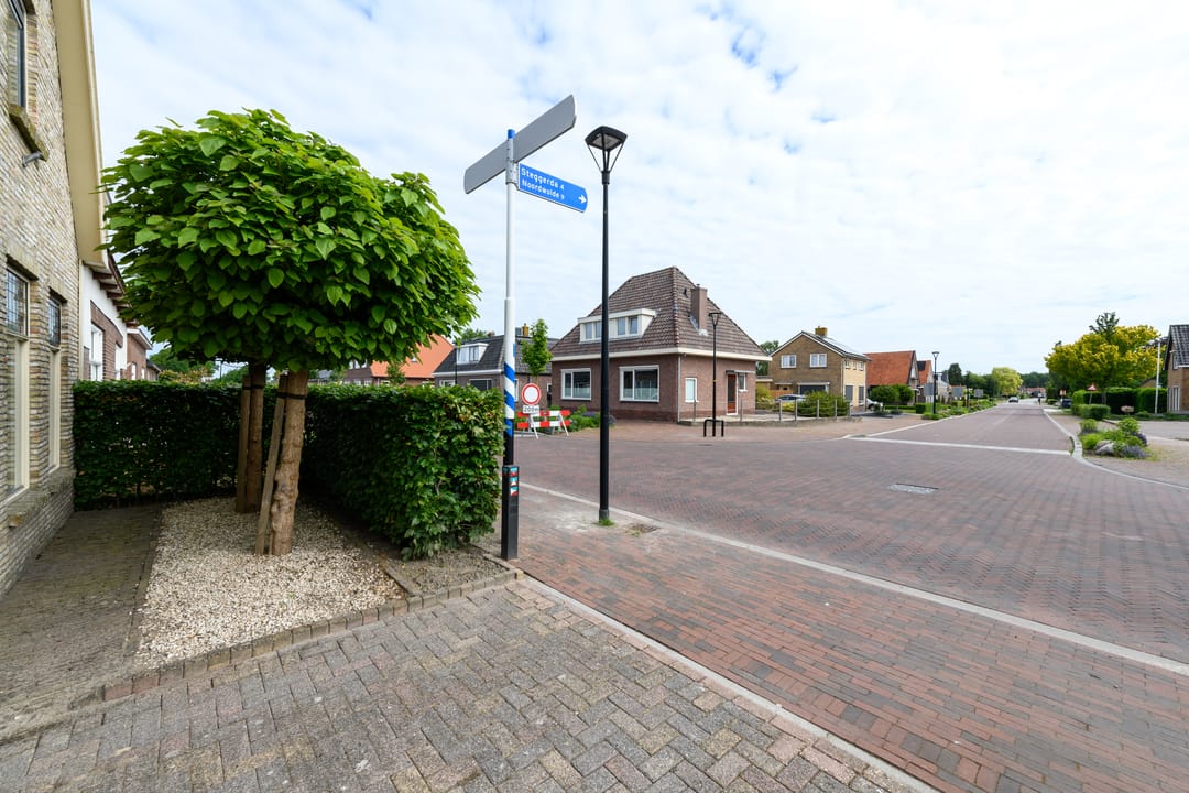 Photo 38 of Steenwijkerweg 28