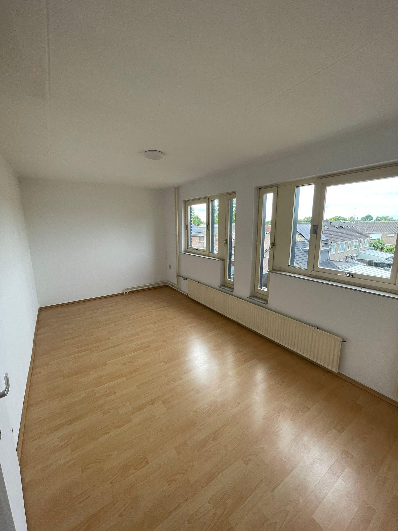 Photo 6 of Schildstraat 60-A