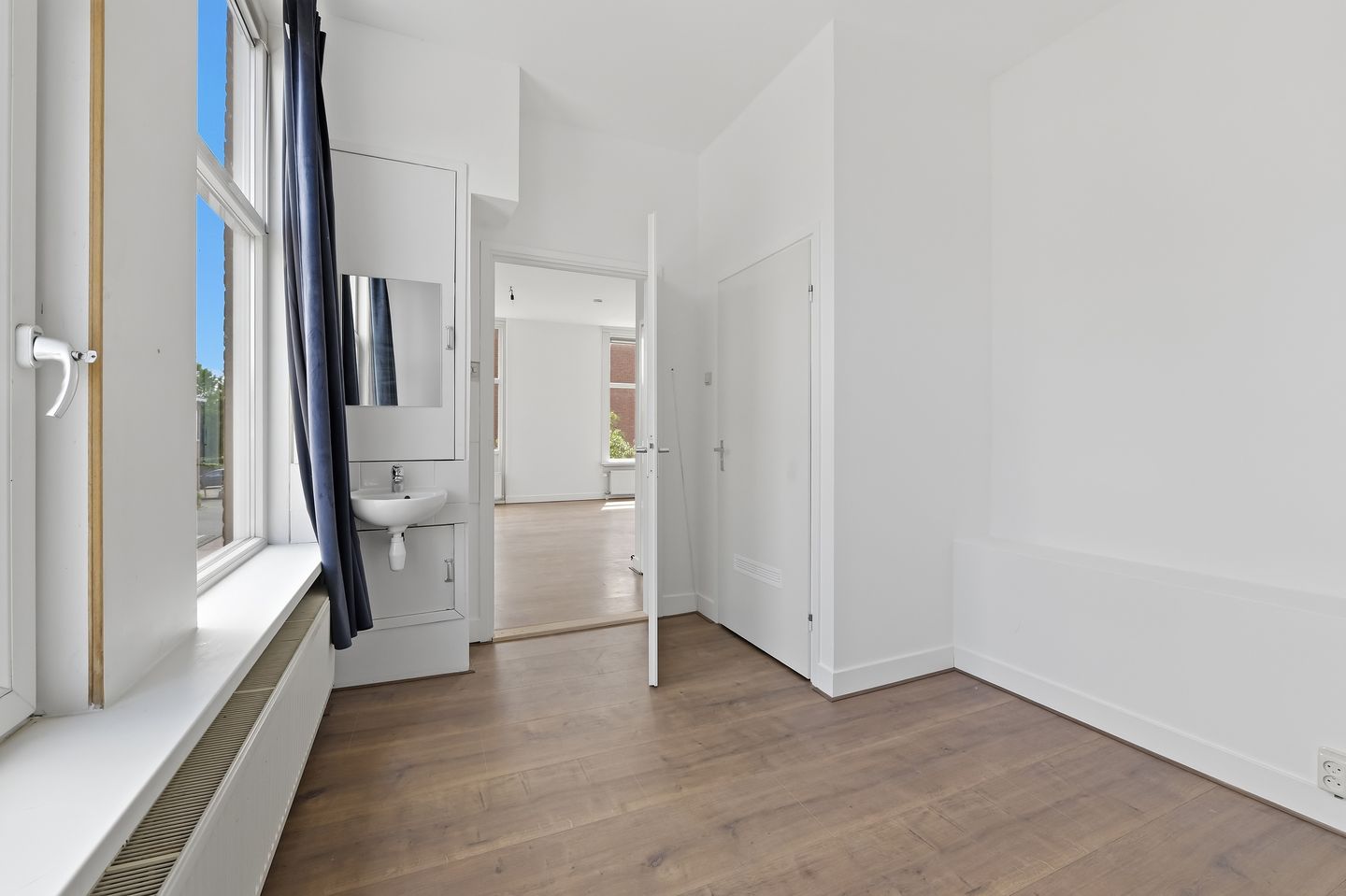 Photo 19 of Jasmijnstraat 37