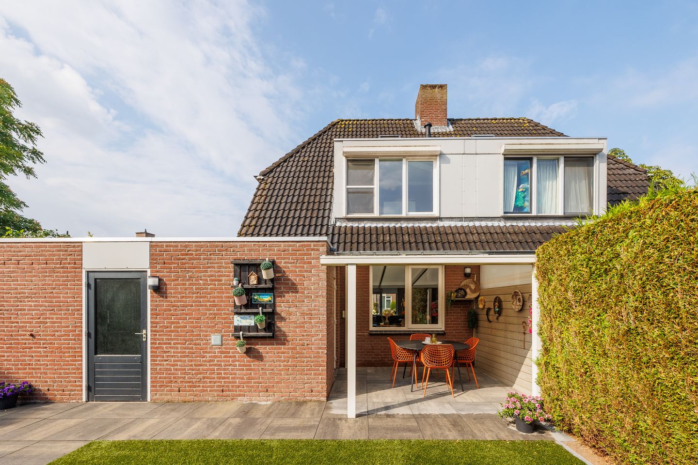 Photo 40 of Van Renessestraat 11