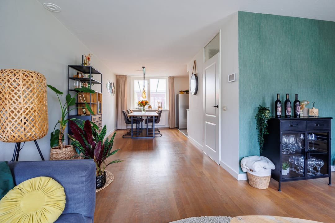 Photo 11 of Van Renessestraat 11