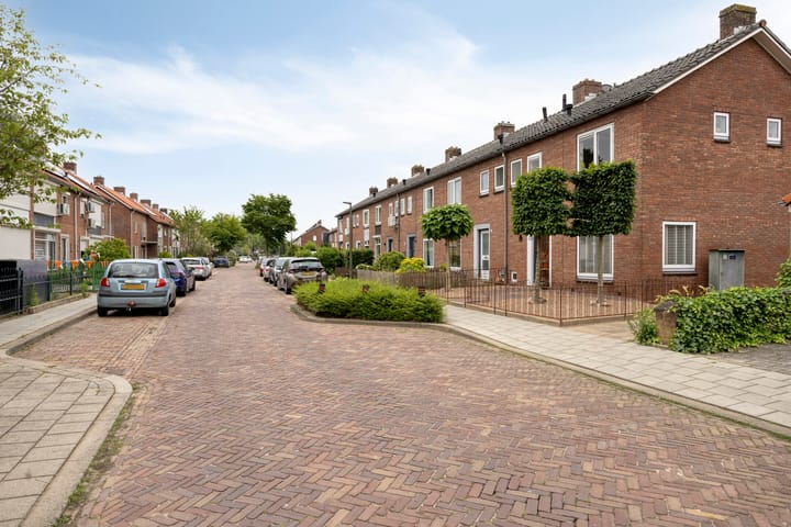 Photo 3 of Olmenstraat 2