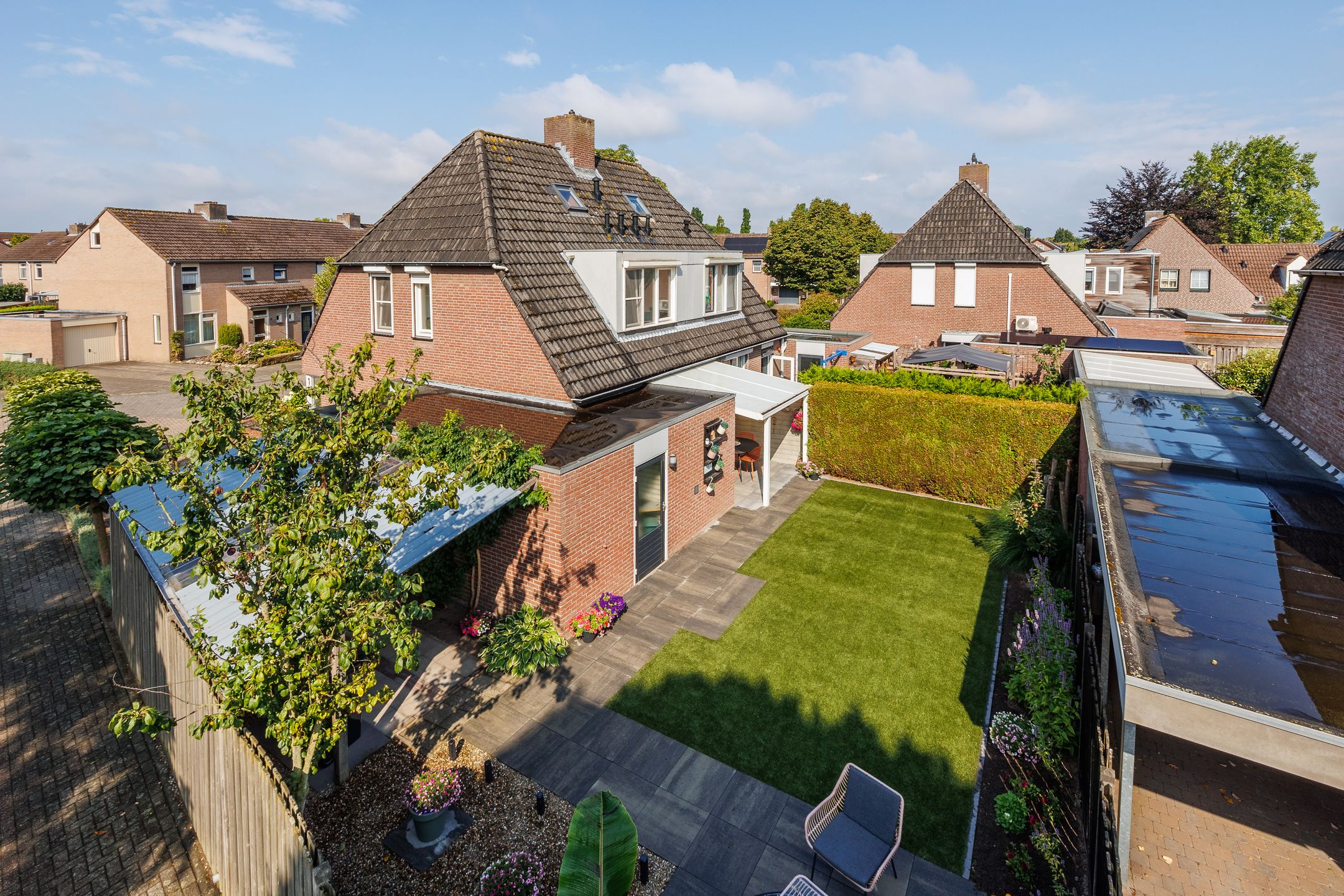 Photo 45 of Van Renessestraat 11