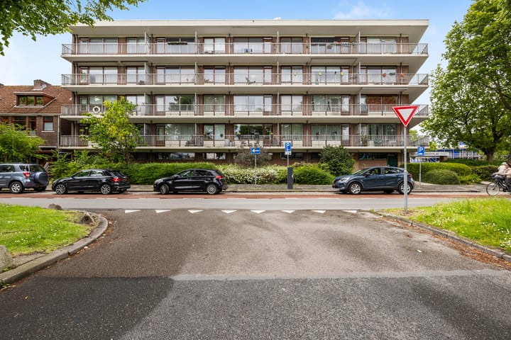 Hugo de Grootplein 24