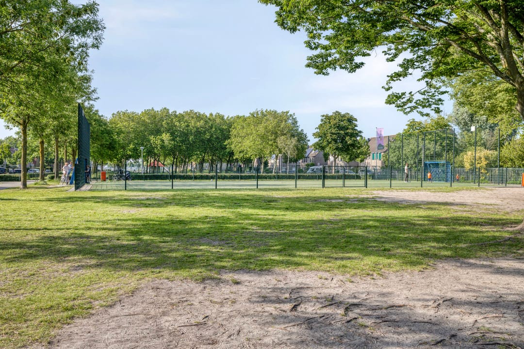 Photo 83 of Oosterland 12