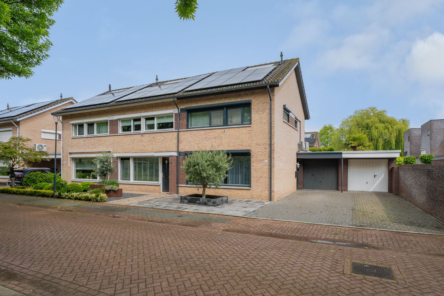Photo 1 of Rosa Manusstraat 61