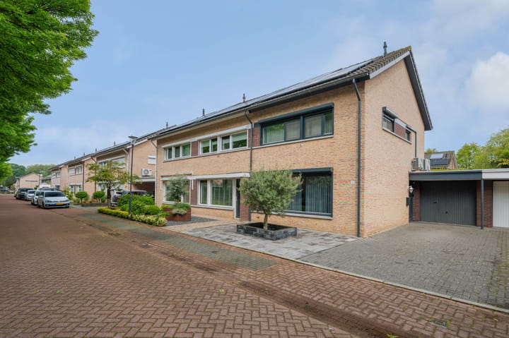 Photo 3 of Rosa Manusstraat 61