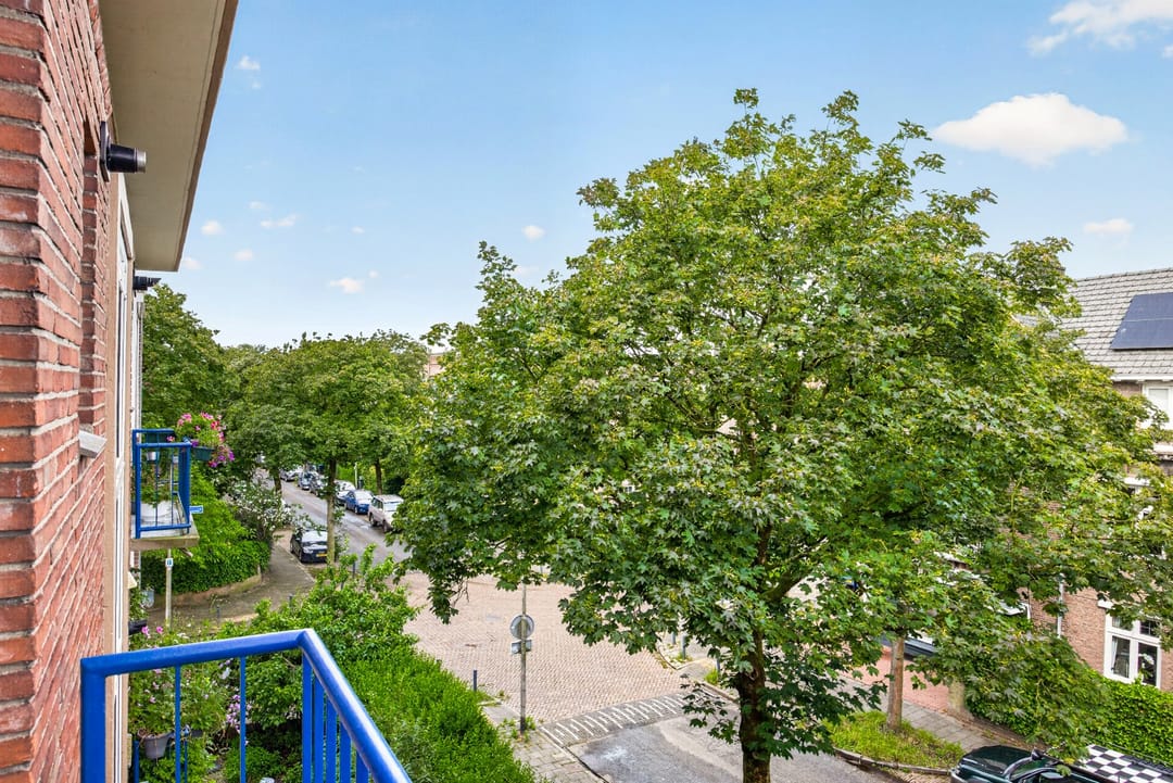 Photo 16 of Pater Brugmanstraat 46