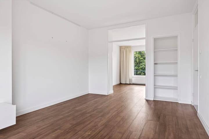 Photo 4 of Pater Brugmanstraat 46