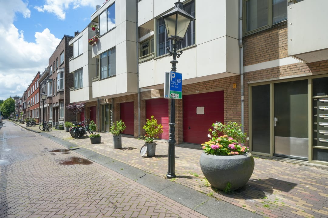 Foto 1 van Zuidhoek 213-A