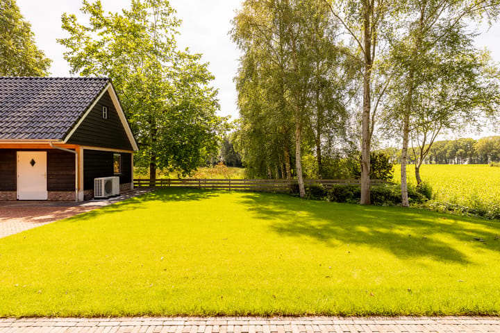 Photo 5 of Oshaarseweg 23-A