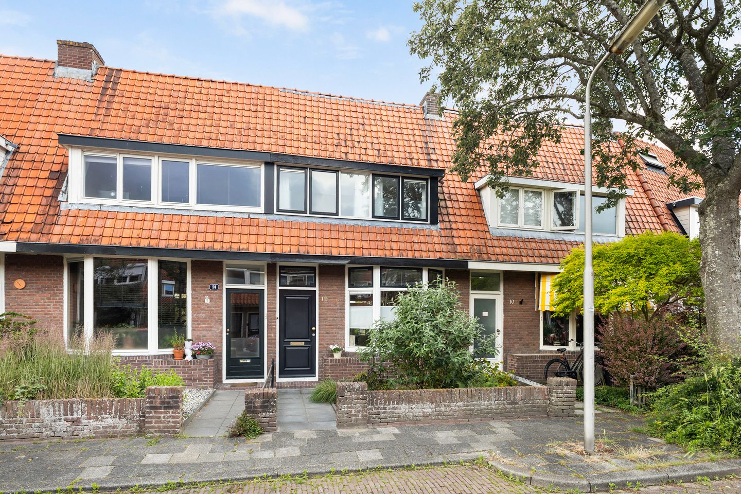 Foto 1 van Adriaen Brouwerstraat 12