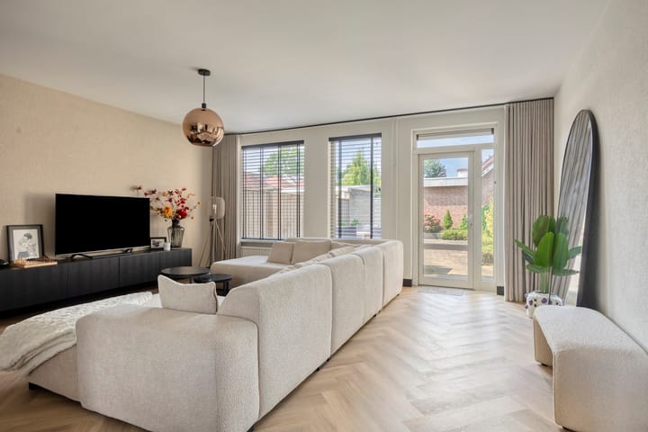 Tussenwoning te koop: Heufkens 116, Uden