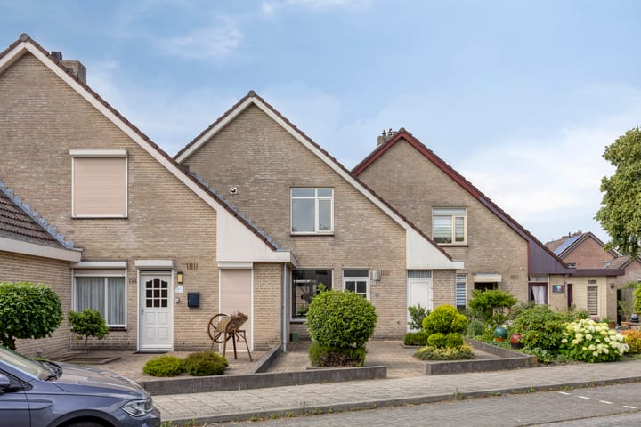 Tussenwoning te koop: Heufkens 116, Uden
